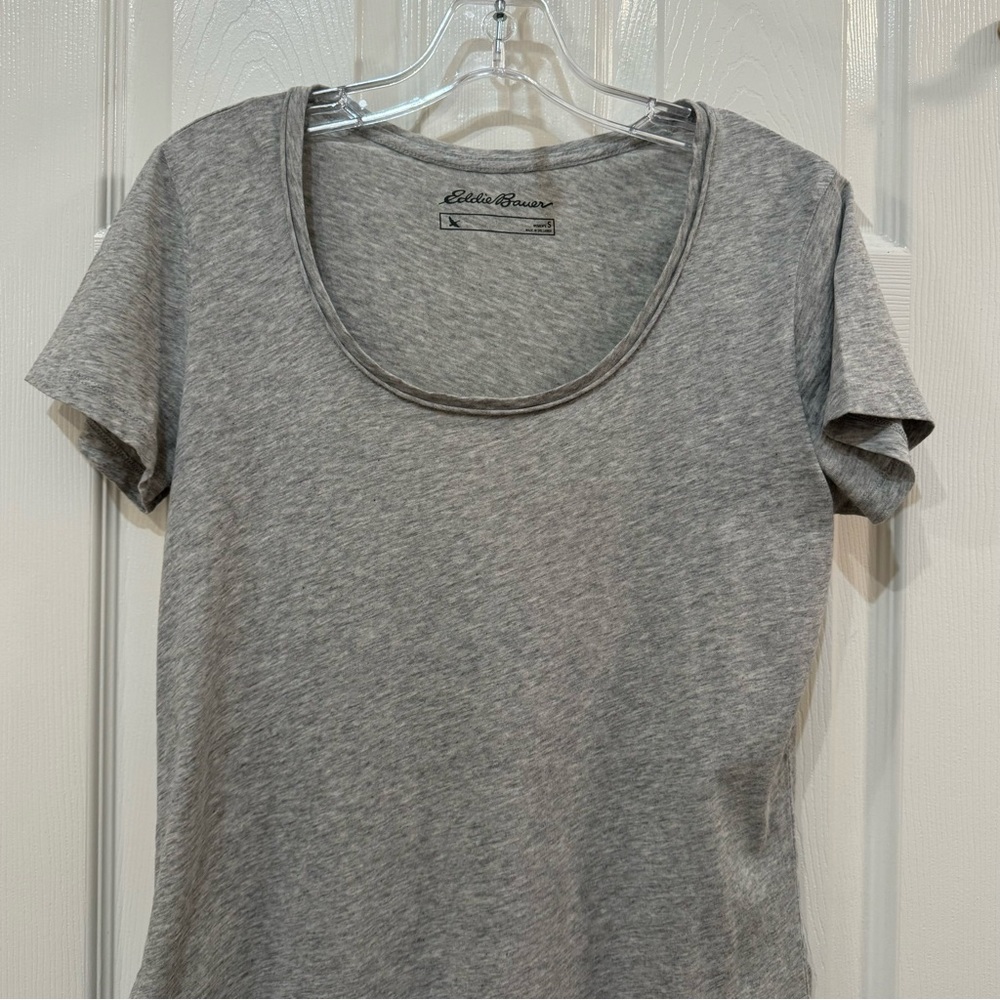 Women's Eddie Bauer Essential Slub Short-Sleeve Scoop-Neck T-Shirt - Picture 5 of 10